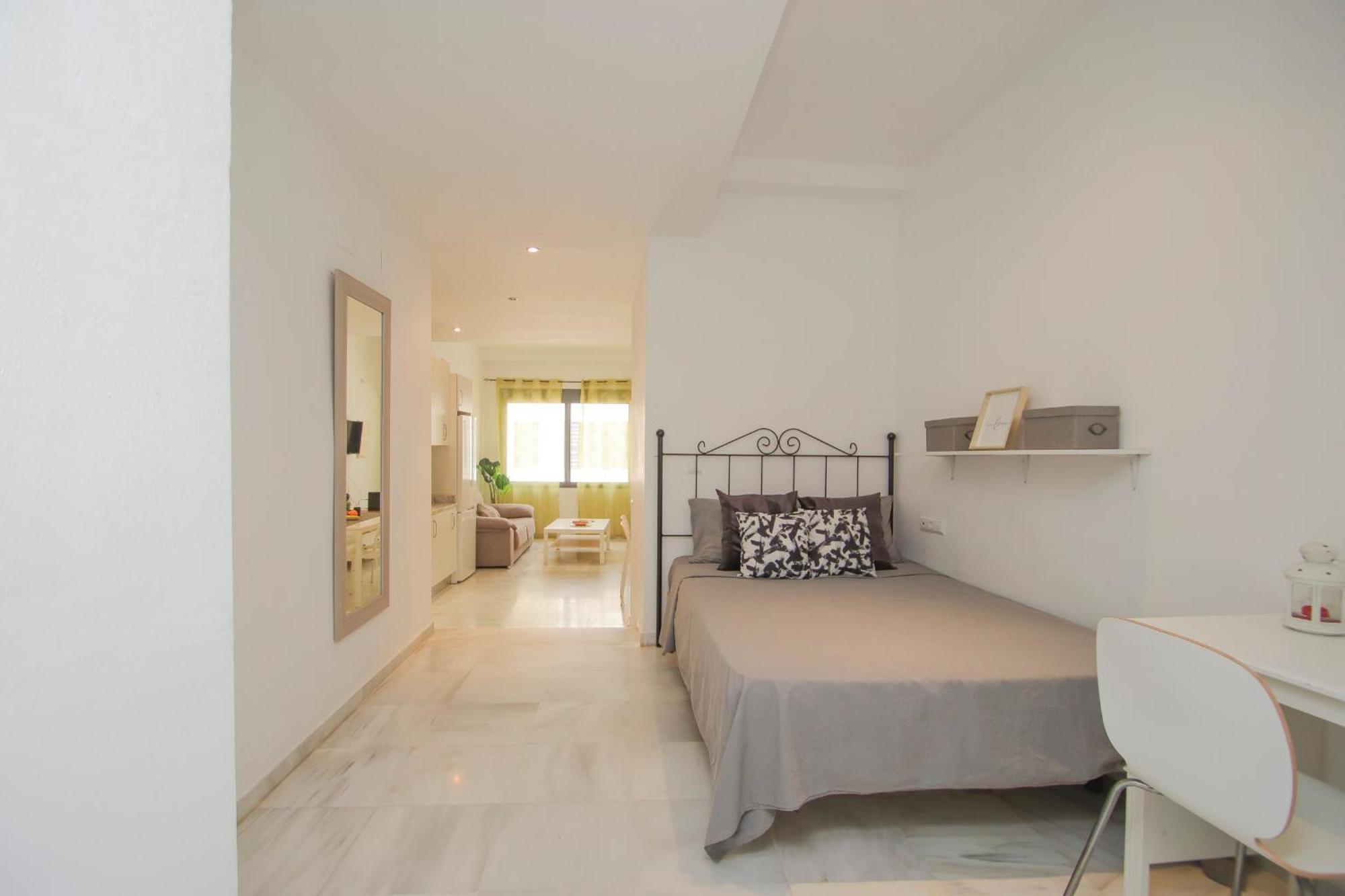 Lovely Apt In The City Center - 15M Walk Giralda Sevilla Eksteriør billede