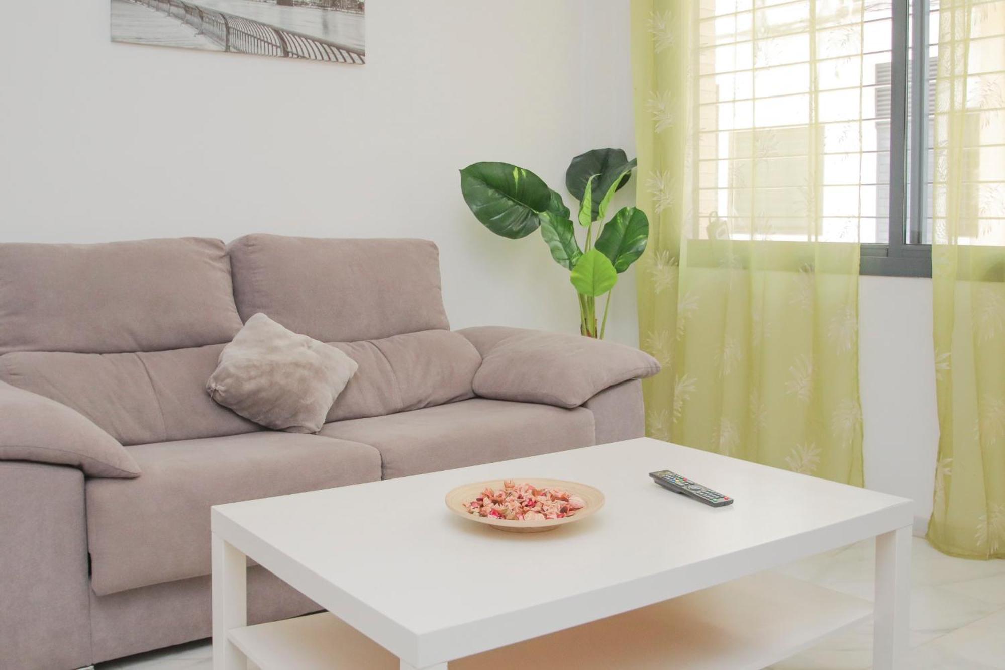 Lovely Apt In The City Center - 15M Walk Giralda Sevilla Eksteriør billede