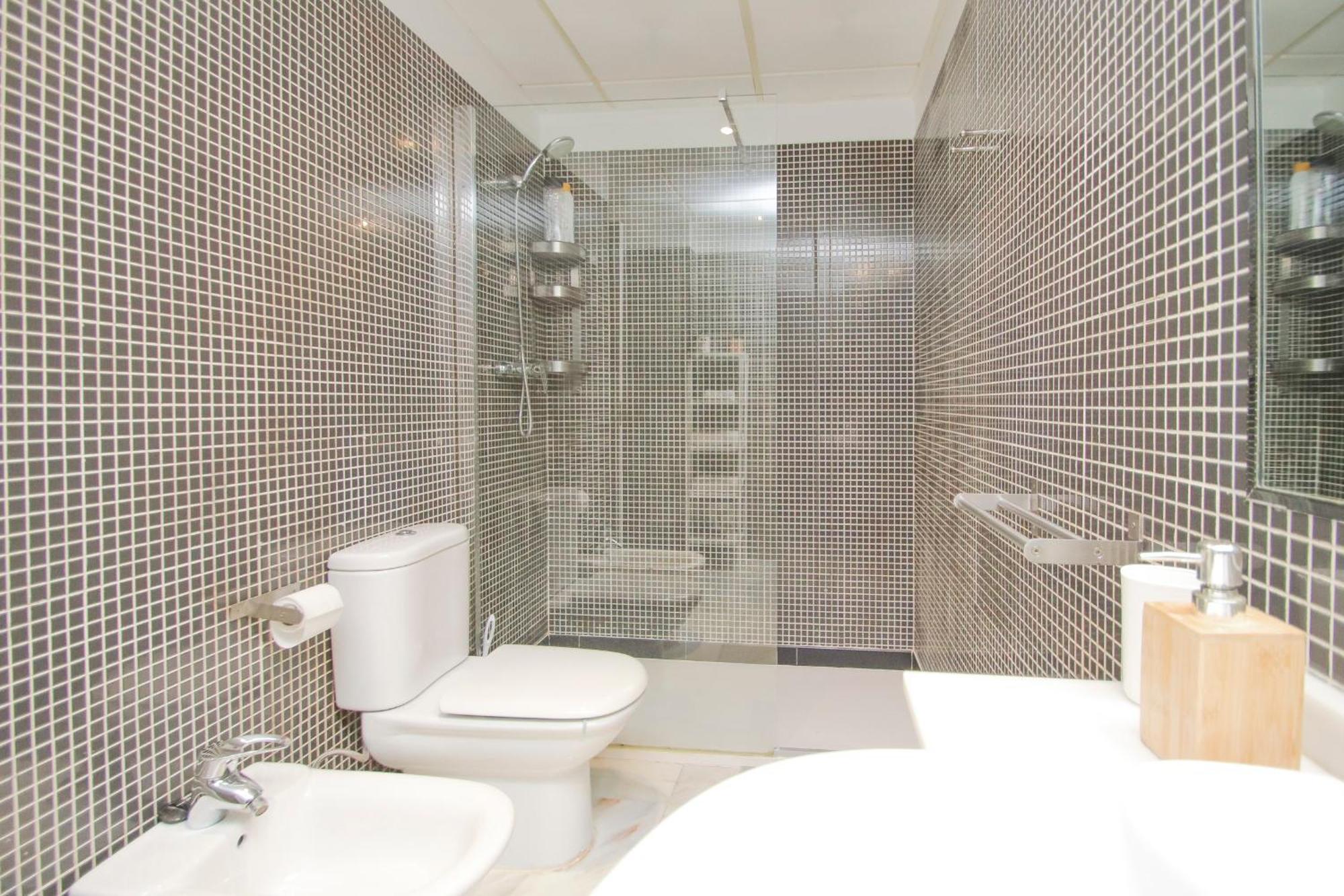 Lovely Apt In The City Center - 15M Walk Giralda Sevilla Eksteriør billede